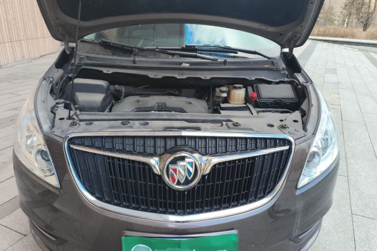 Used Buick GL8 2017 25S Luxury Version China V Standard Engine Bay