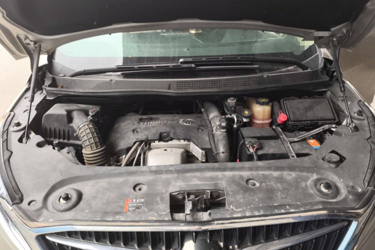 Used Buick GL8 2017 ES 28T Luxury Model China V Standard Engine Bay
