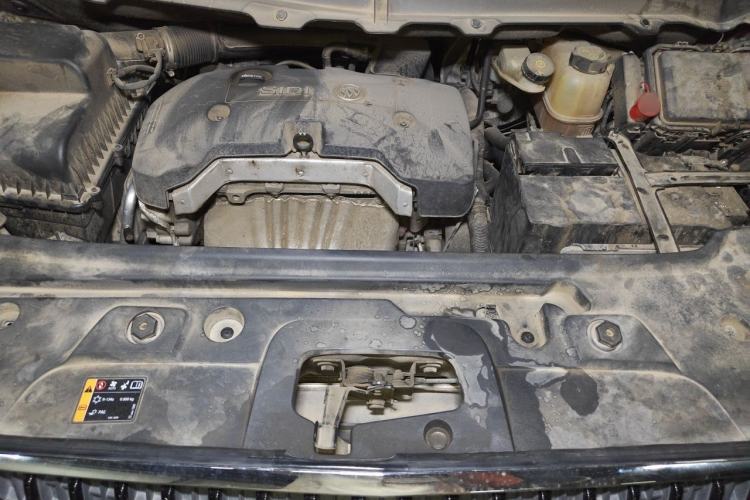 Used Buick GL8 2017 25S Comfort Version China V Standard Engine Bay
