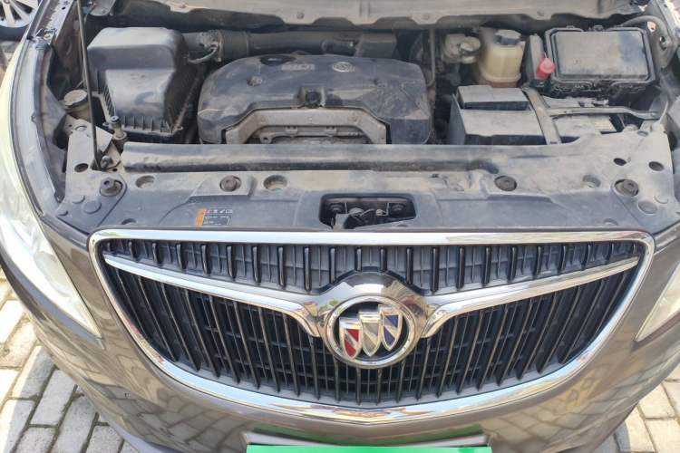 Used Buick GL8 2017 25S Prestige Version China V Standard Engine Bay