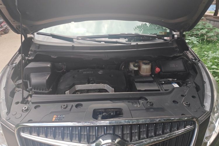 Used Buick GL8 2017 25S Luxury Version China V Standard Engine Bay