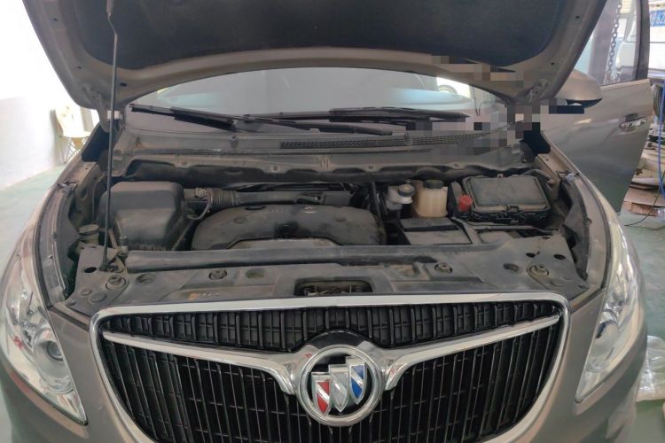 Used Buick GL8 2017 25S Prestige Version China V Standard Engine Bay
