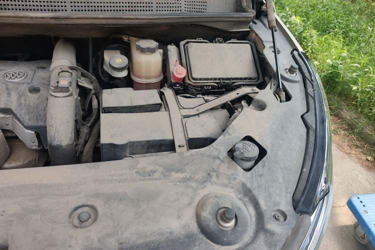 Used Buick GL8 2017 ES 28T Flagship Model China V Standard Engine Bay Left