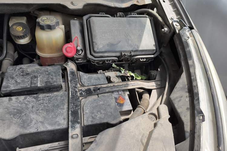 Used Buick GL8 2017 25S Comfort Version China V Standard Engine Bay Left