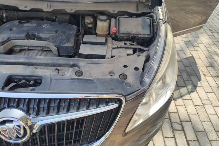 Used Buick GL8 2017 25S Prestige Version China V Standard Engine Bay Left