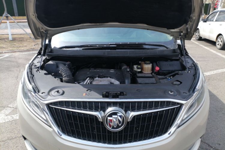 Used Buick GL8 2017 ES 28T Luxury Model China V Standard Engine Bay