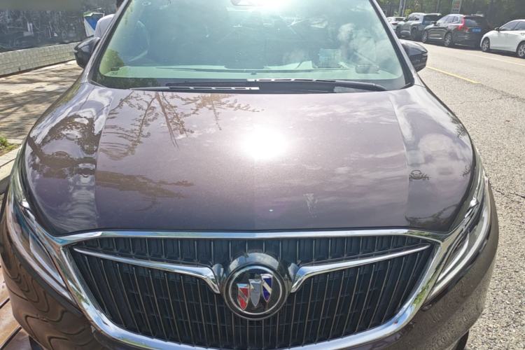 Used Buick GL8 2017 ES 28T Flagship Model China V Standard Engine Bay