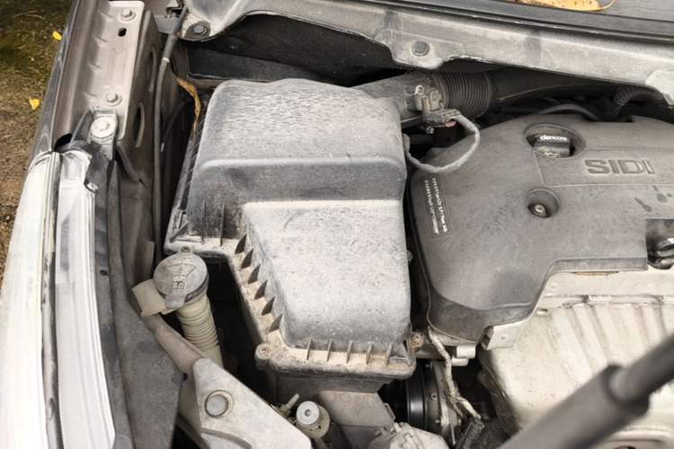 Used Buick GL8 2017 25S Comfort Version China V Standard Engine Bay Right