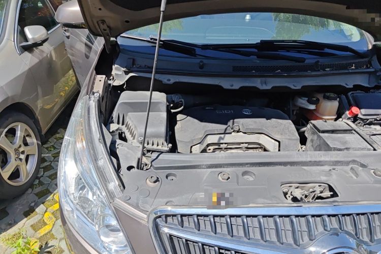 Used Buick GL8 2017 25S Prestige Version China V Standard Engine Bay Right