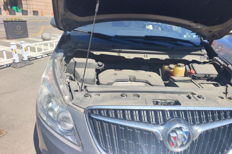 Used Buick GL8 2017 25S Comfort Version China V Standard Engine Bay Right