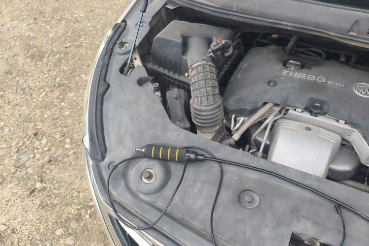 Used Buick GL8 2017 ES 28T Flagship Model China V Standard Engine Bay Right