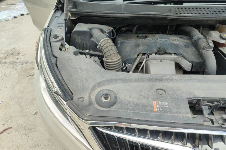 Used Buick GL8 2017 ES 28T Comfort Model China V Standard Engine Bay Right