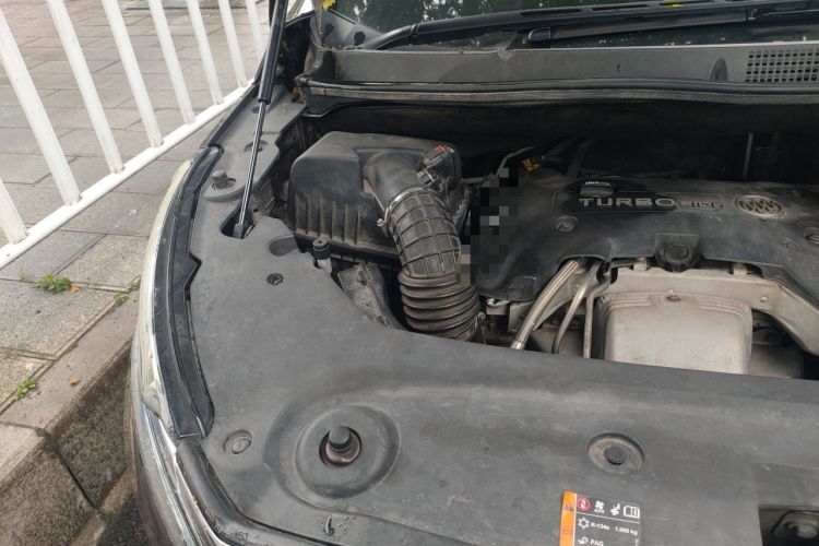 Used Buick GL8 2017 ES 28T Comfort Model China V Standard Engine Bay Right