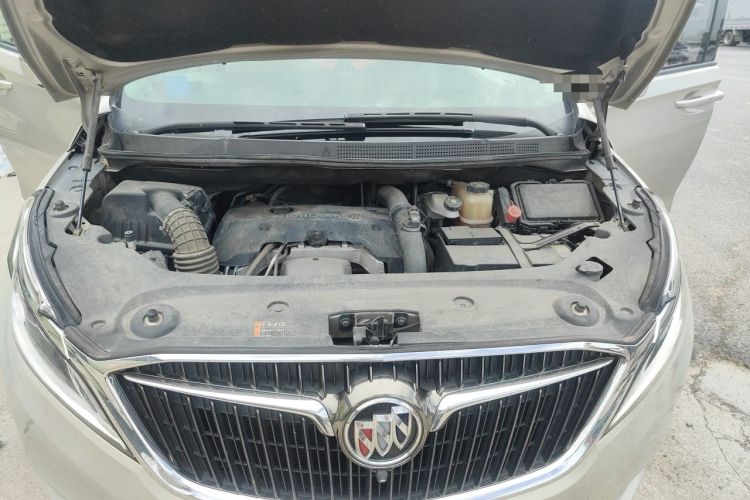 Used Buick GL8 2017 ES 28T Comfort Model China V Standard Engine Bay