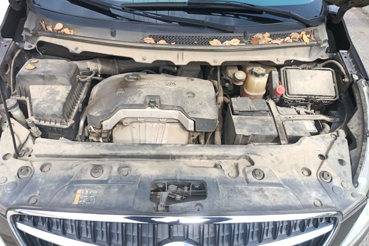 Used Buick GL8 2017 25S Luxury Version China V Standard Engine Bay