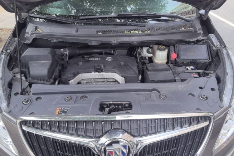 Used Buick GL8 2017 25S Luxury Version China V Standard Engine Bay