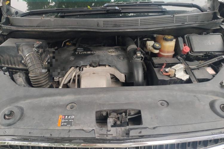 Used Buick GL8 2017 ES 28T Comfort Model China V Standard Engine Bay