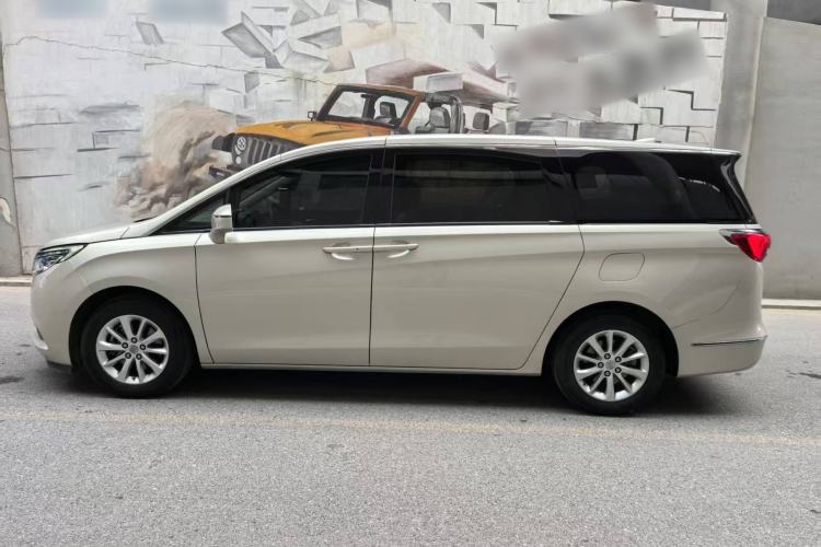 Used Buick GL8 2017 ES 28T Premium Version China V Standard Exterior 3