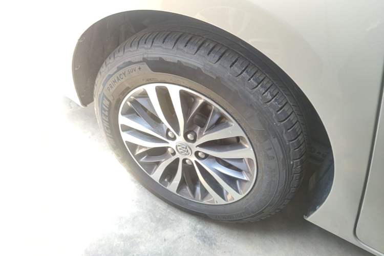 Used Buick GL8 2017 ES 28T Luxury Model China V Standard Exterior 5