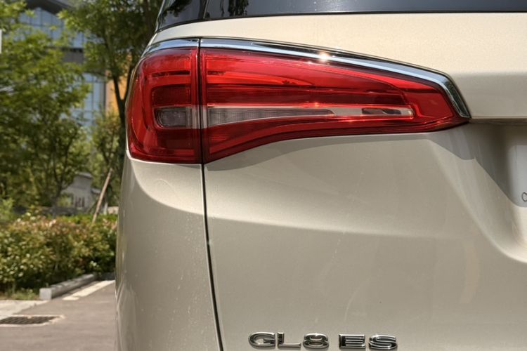 Used Buick GL8 2017 ES 28T Premium Version China V Standard Exterior 6