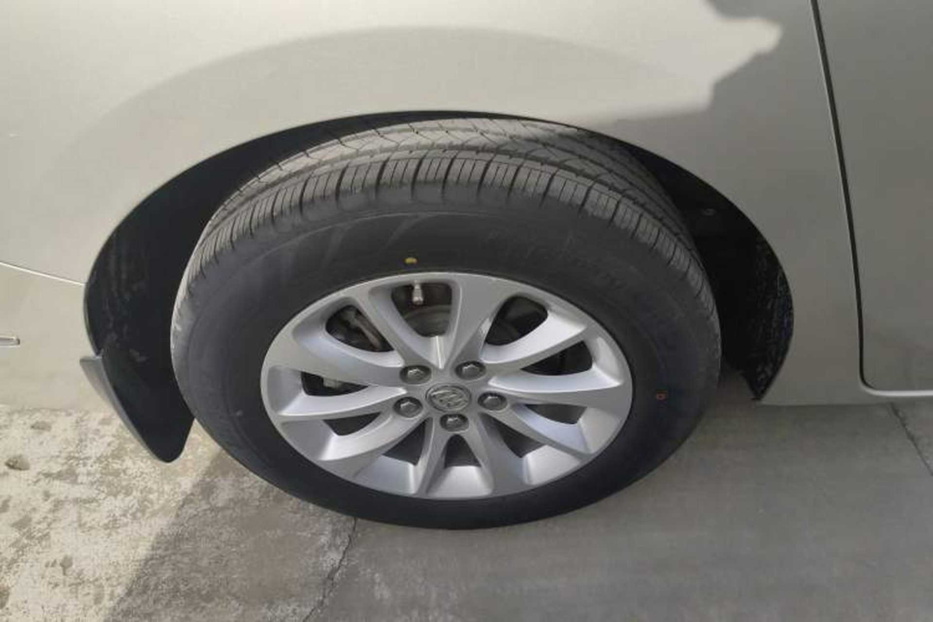 Used Buick GL8 2017 ES 28T Premium Version China V Standard Exterior 8