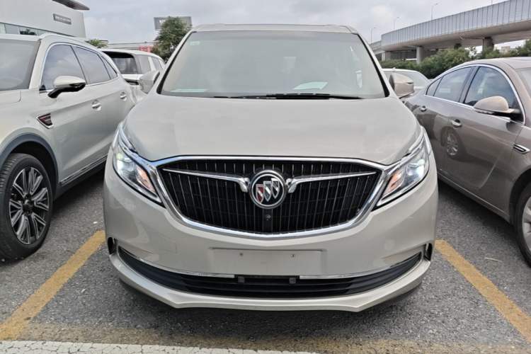 Used Buick GL8 2017 ES 28T Comfort Model China V Standard Front