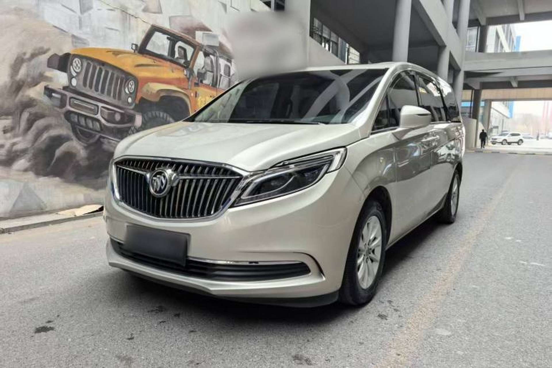 Used Buick GL8 2017 ES 28T Premium Version China V Standard Front Left 45 Deg
