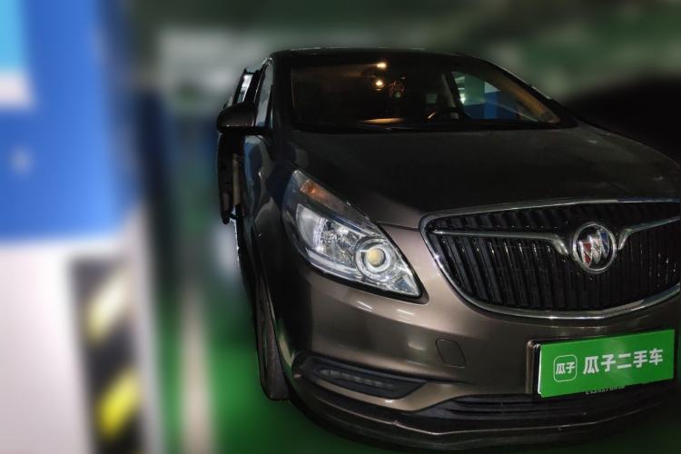 Used Buick GL8 2017 25S Luxury Version China V Standard Front Right 45 Deg