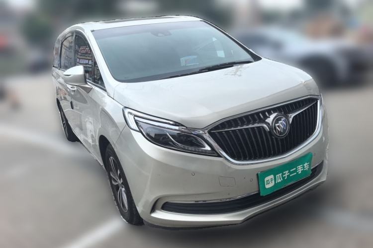 Used Buick GL8 2017 ES 28T Flagship Model China V Standard Front Right 45 Deg