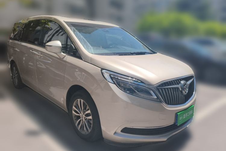 Used Buick GL8 2017 ES 28T Luxury Model China V Standard Front Right 45 Deg