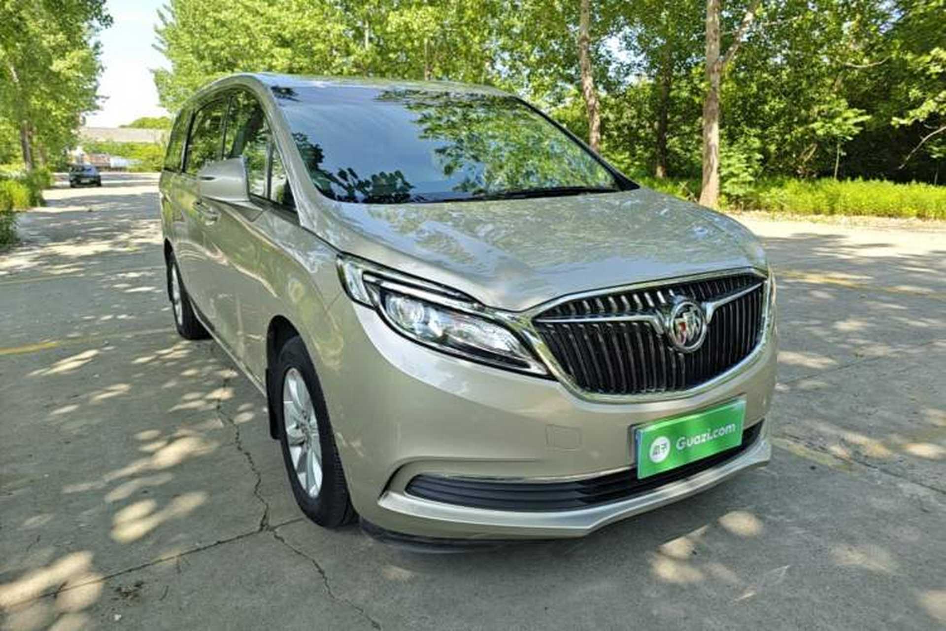 Used Buick GL8 2017 ES 28T Comfort Model China V Standard Front Right 45 Deg