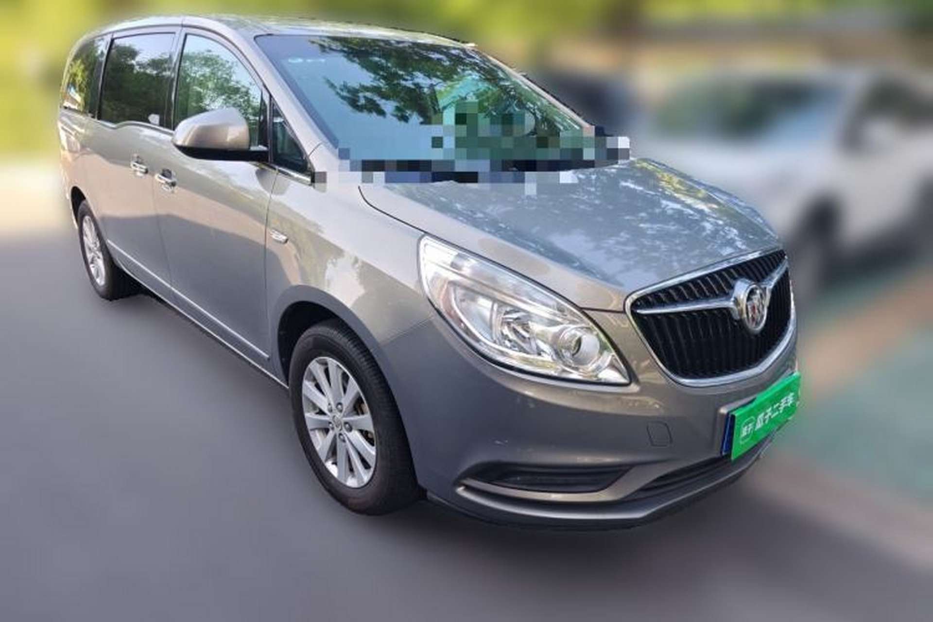 Used Buick GL8 2017 25S Luxury Version China V Standard Front Right 45 Deg