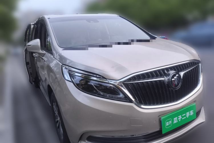 Used Buick GL8 2017 ES 28T Flagship Model China V Standard Front Right 45 Deg