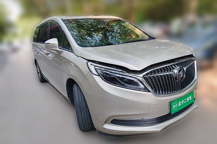 Used Buick GL8 2017 ES 28T Flagship Model China V Standard Front Right 45 Deg