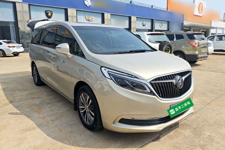 Used Buick GL8 2017 ES 28T Flagship Model China V Standard Front Right 45 Deg