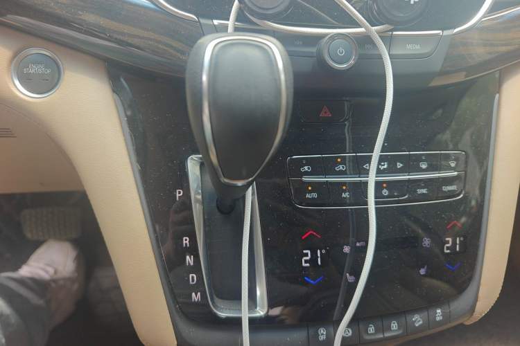 Used Buick GL8 2017 ES 28T Luxury Model China V Standard Gear Lever