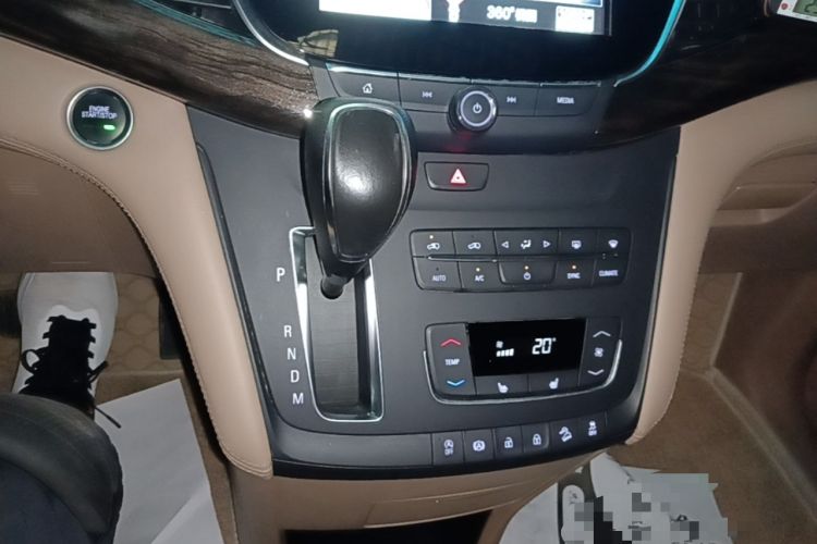 Used Buick GL8 2017 ES 28T Premium Version China V Standard Gear Lever