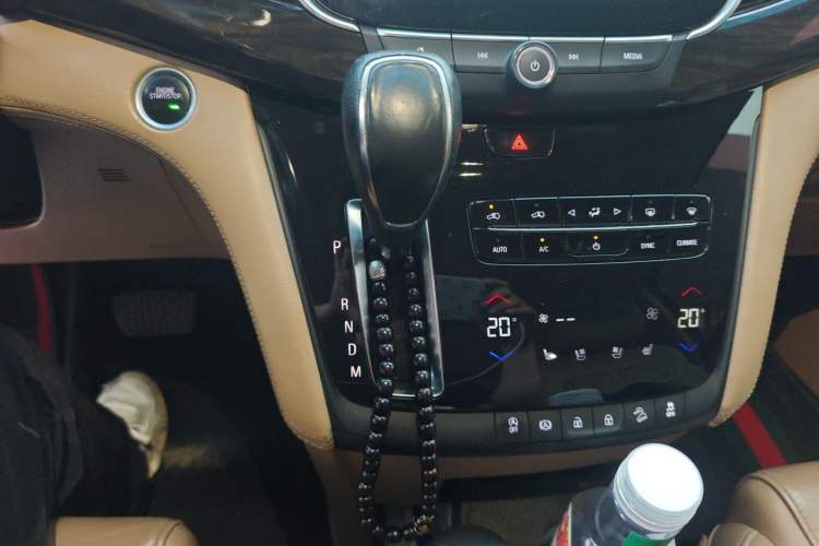 Used Buick GL8 2017 ES 28T Flagship Model China V Standard Gear Lever