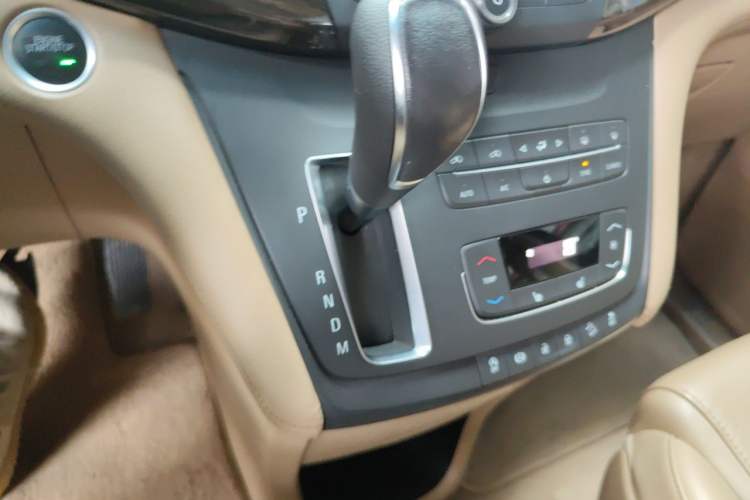 Used Buick GL8 2017 ES 28T Premium Version China V Standard Gear Lever