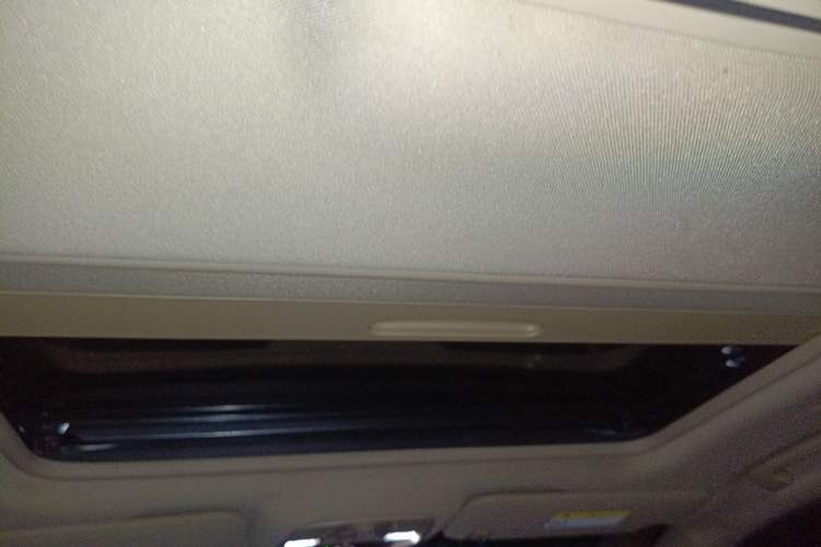 Used Buick GL8 2017 ES 28T Luxury Model China V Standard Headliner