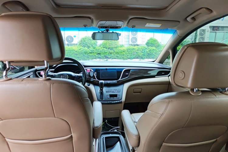 Used Buick GL8 2017 ES 28T Luxury Model China V Standard Headliner