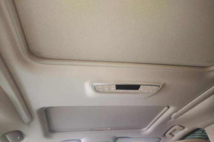 Used Buick GL8 2017 ES 28T Luxury Model China V Standard Headliner