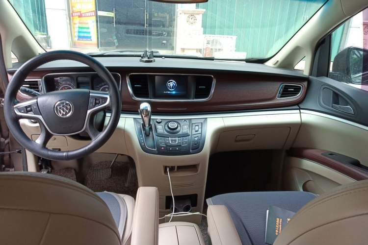 Used Buick GL8 2017 25S Luxury Version China V Standard Headliner