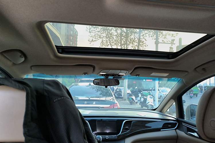 Used Buick GL8 2017 ES 28T Premium Version China V Standard Headliner