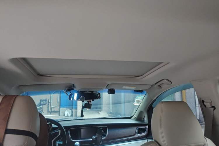Used Buick GL8 2017 25S Luxury Version China V Standard Headliner
