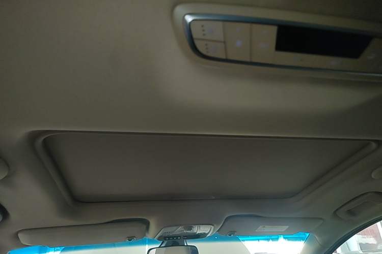 Used Buick GL8 2017 ES 28T Luxury Model China V Standard Headliner