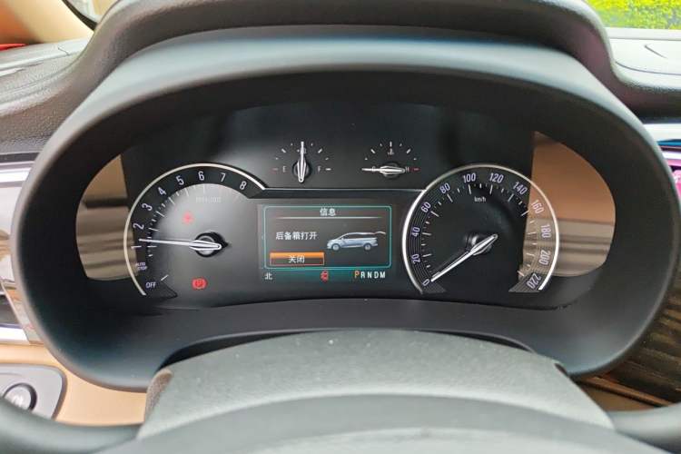 Used Buick GL8 2017 ES 28T Luxury Model China V Standard Instrument Cluster
