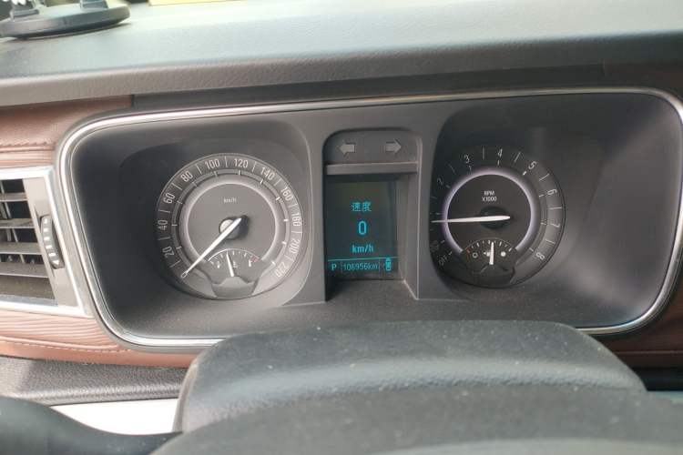 Used Buick GL8 2017 25S Prestige Version China V Standard Instrument Cluster