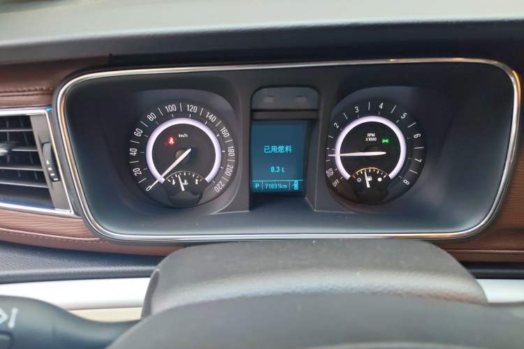 Used Buick GL8 2017 25S Prestige Version China V Standard Instrument Cluster