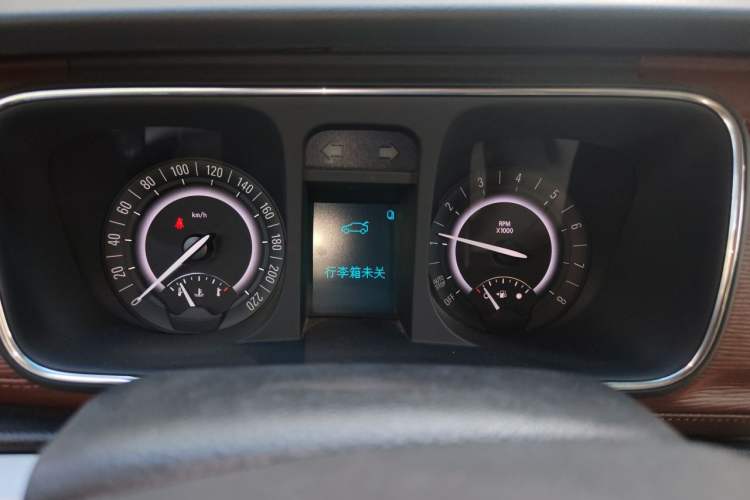 Used Buick GL8 2017 25S Luxury Version China V Standard Instrument Cluster